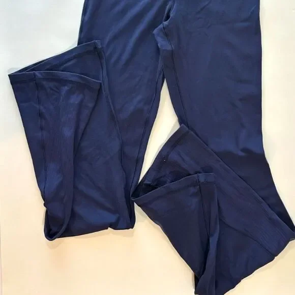 OFFLINE By Aerie Real Me High Waisted Crossover Flare Legging Navy Medium M - Picture 4 of 4